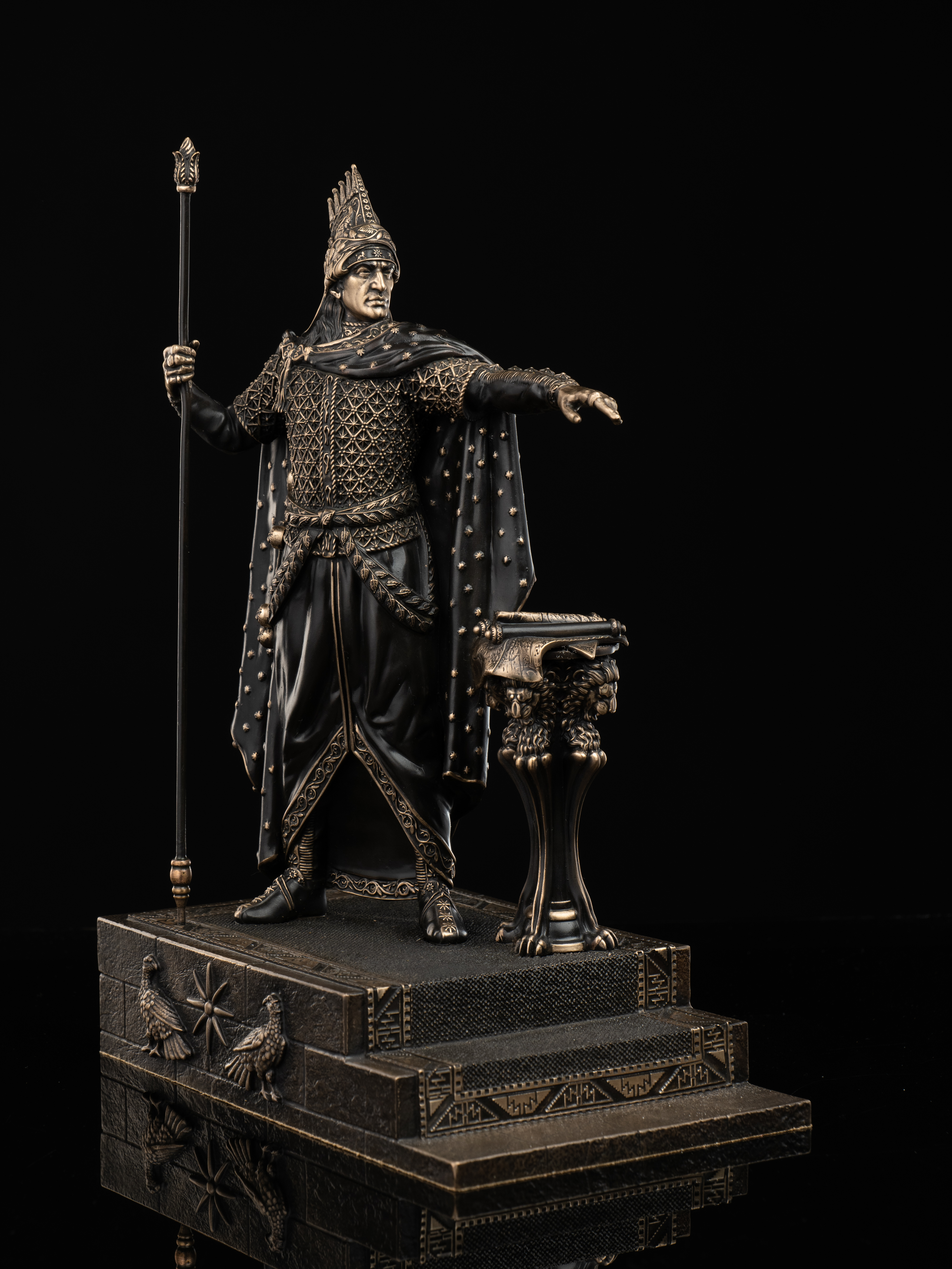 Статуэтка Царь Тигран Великий II (бронза) купить