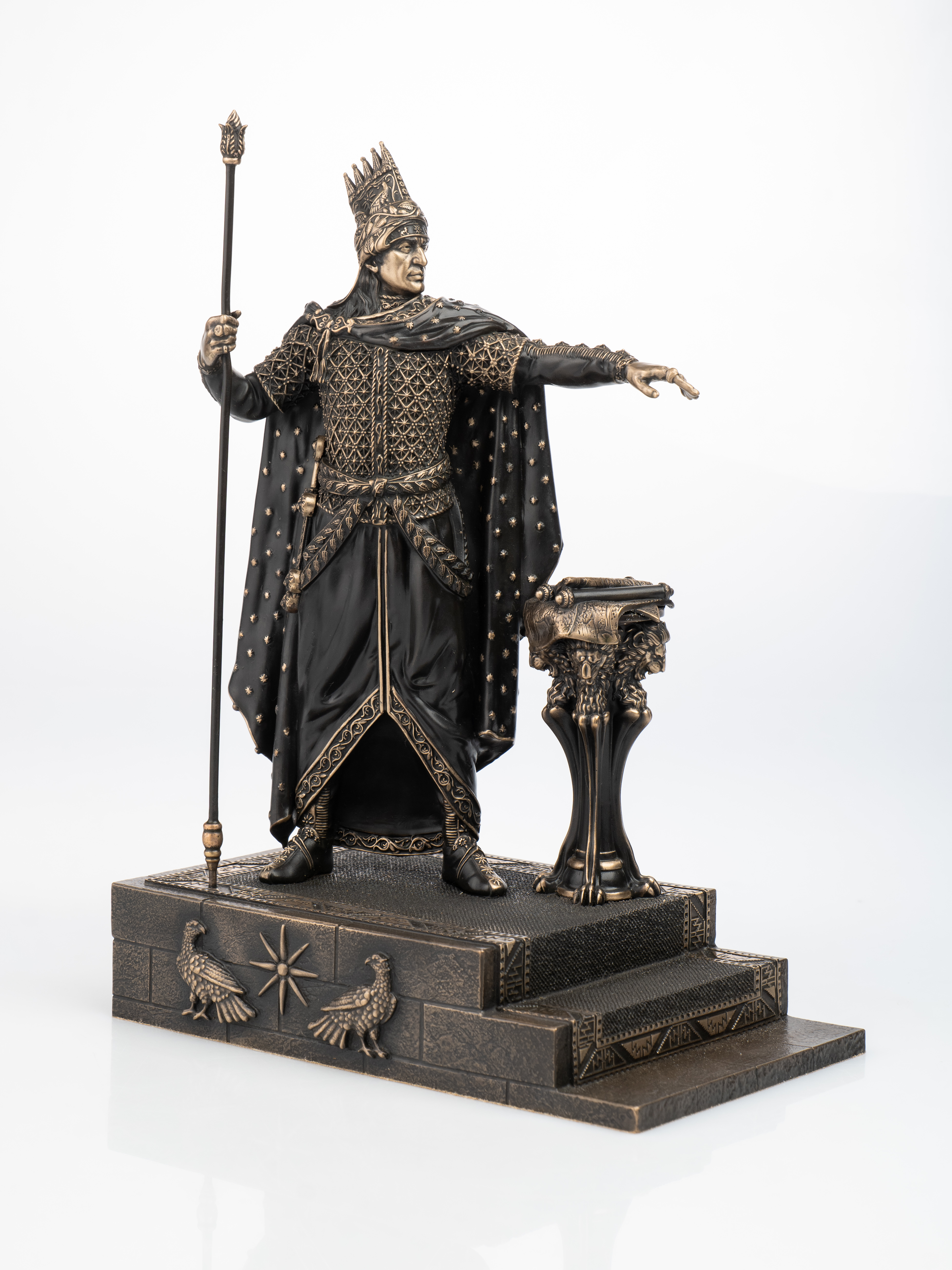Статуэтка Царь Тигран Великий II (бронза) купить